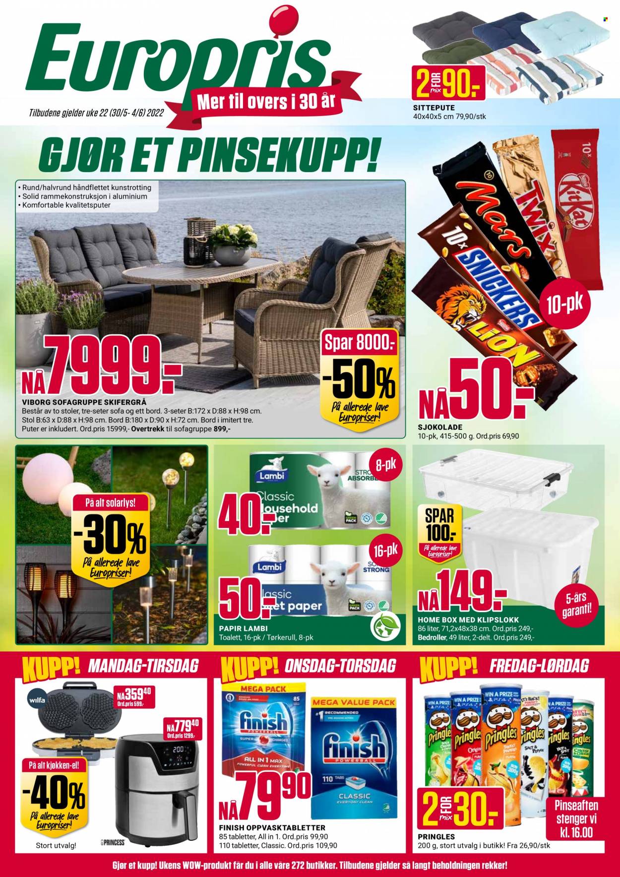 thumbnail - Kundeavis Europris - 30.5.2022 - 4.6.2022 - Produkter fra tilbudsaviser - sjokolade, Pringles, tørkerull, pute, stol, sofa, bord. Side 1.