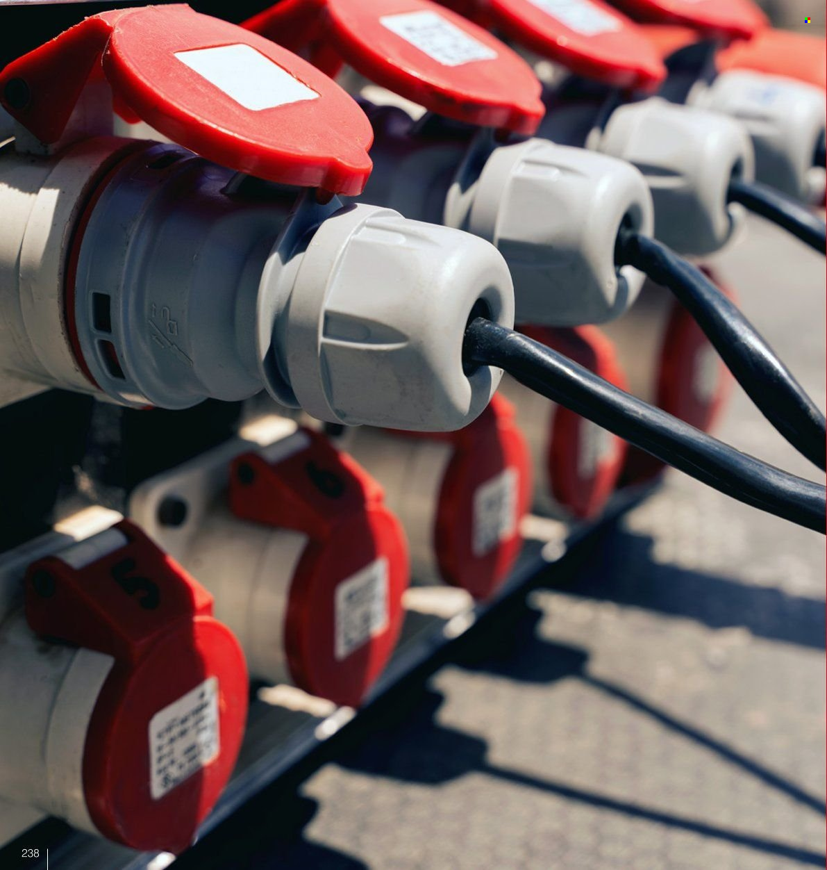 Leták DEK. Strana 235