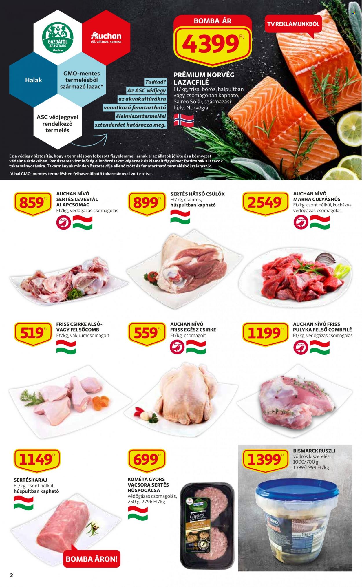 thumbnail - Auchan akciós újsága  - 2021.12.02 - 2021.12.08 - Akciós termékek - felső, sertéscsülök, sertéskaraj, egész csirke, gulyáshús, sertés húspogácsa, lazac, lazacfilé, Kométa.  2. Oldal