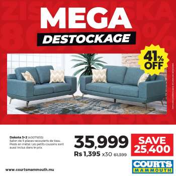 Courts Mammouth Catalogue.