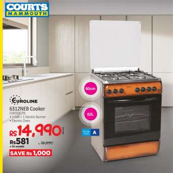 Courts Mammouth Catalogue.