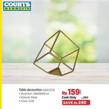 Courts Mammouth Catalogue.