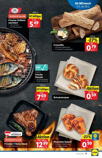 thumbnail - Frisches T-bone-Steak Im Fleischschrank