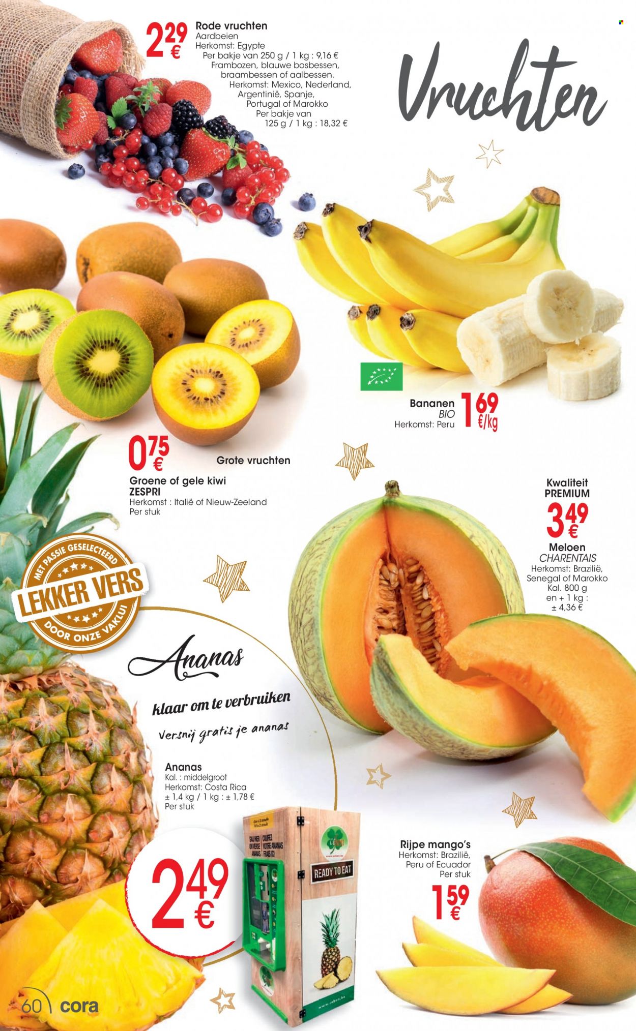 thumbnail - Cora-aanbieding - 06/12/2022 - 24/12/2022 -  producten in de aanbieding - meloen, aalbessen, aardbeien, rode vruchten, frambozen, kiwi, mango, ananas, bosbessen. Pagina 60.