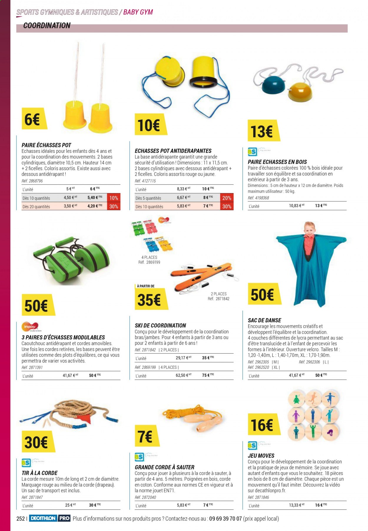 thumbnail - Catalogue Decathlon - 02/09/2021 - 31/03/2022 - Produits soldés - sac de transport, ski, corde à sauter, drapeau. Page 252.