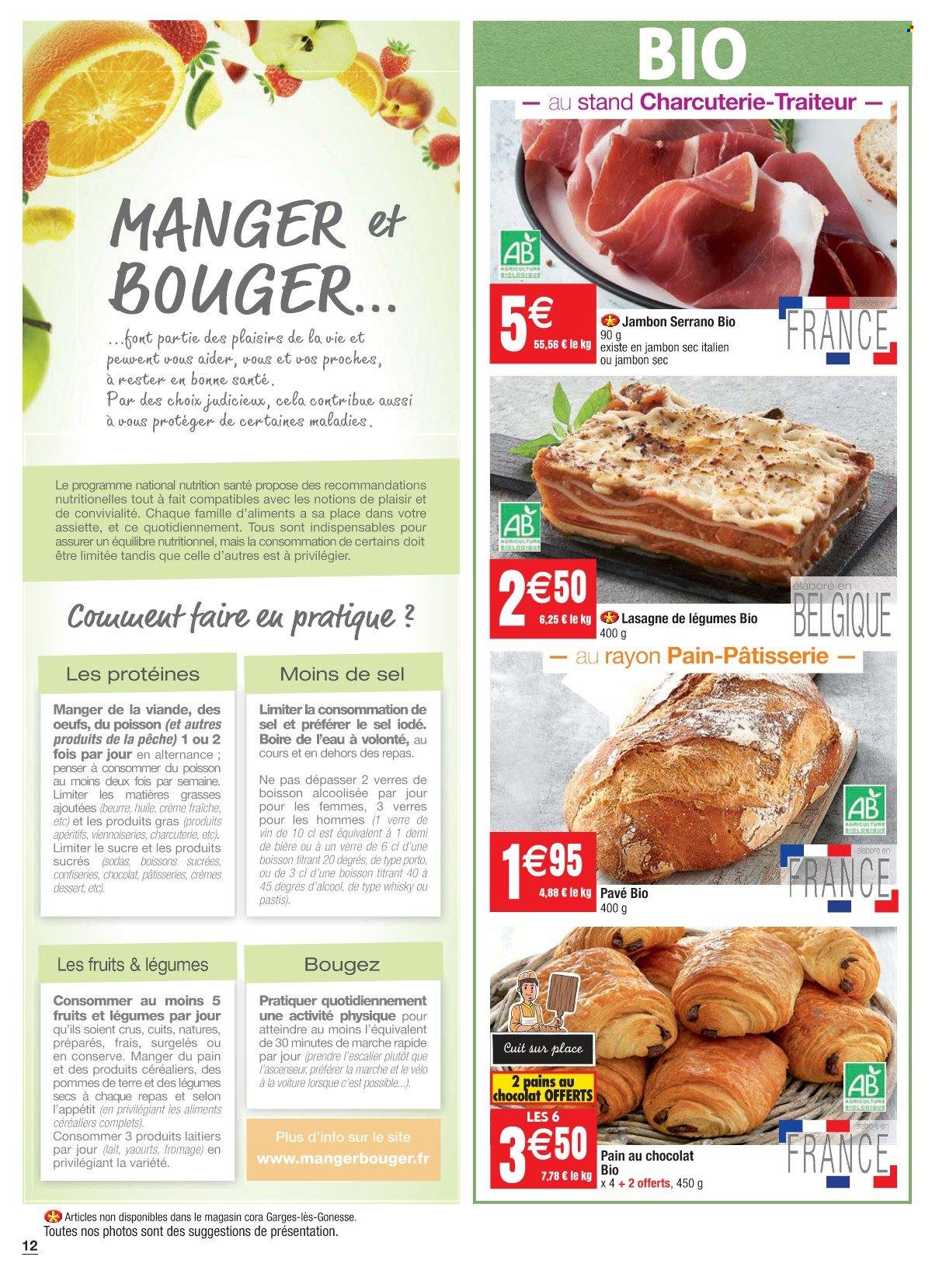 thumbnail - Catalogue Cora - 12/10/2021 - 18/10/2021 - Produits soldés - pommes de terre, pain au chocolat, lasagnes, jambon sec, yaourt, beurre, crème fraîche, verre. Page 12.