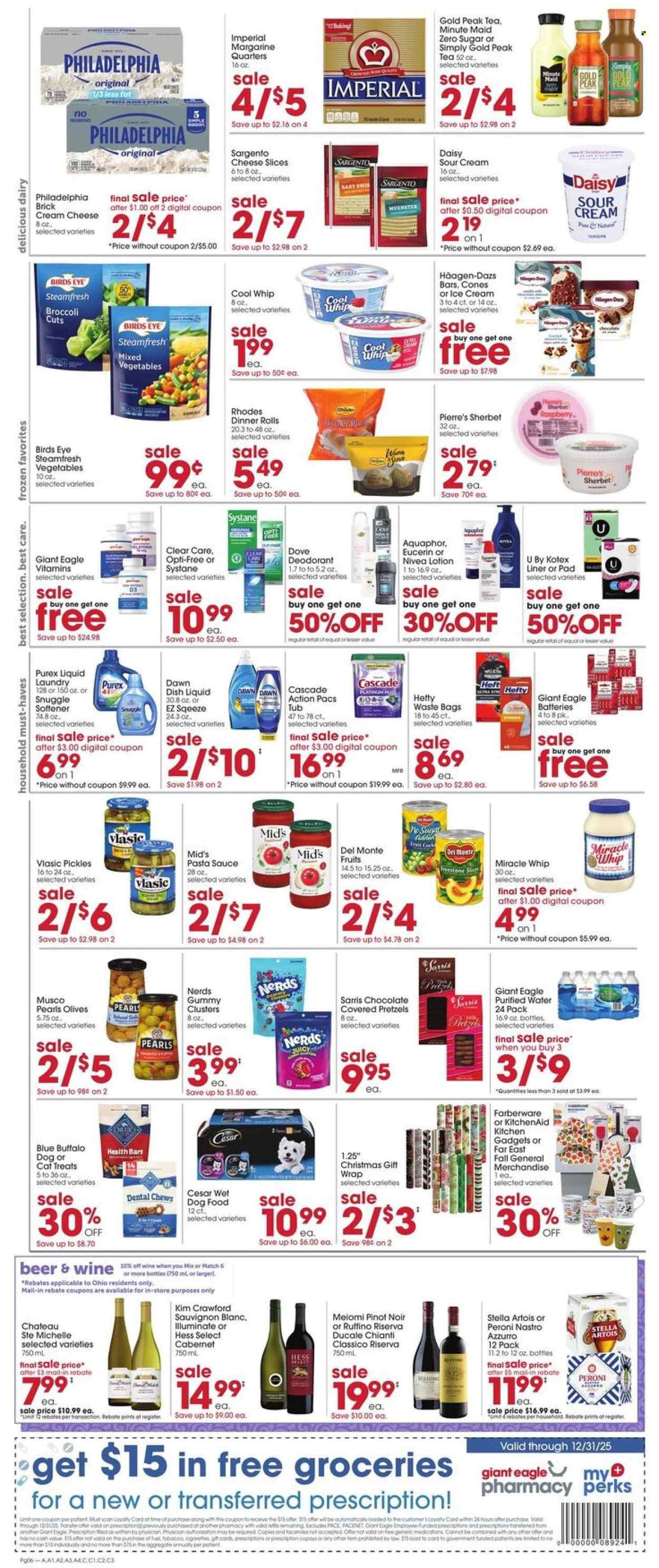 Giant Eagle ad - 11/20/2025 - 11/28/2025. Page 8