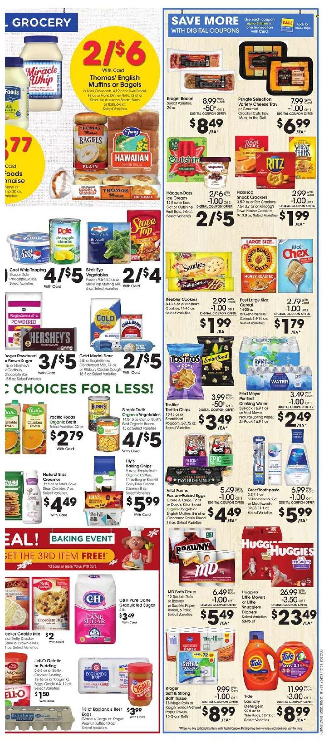Fred Meyer ad - 12/15/2021 - 12/28/2021. Page 6